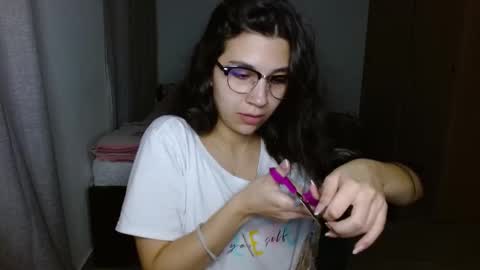 Mia online show from November 24, 1:04 am