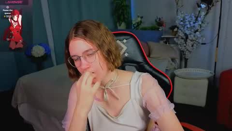 mia__mooore online show from March 3, 2:02 pm