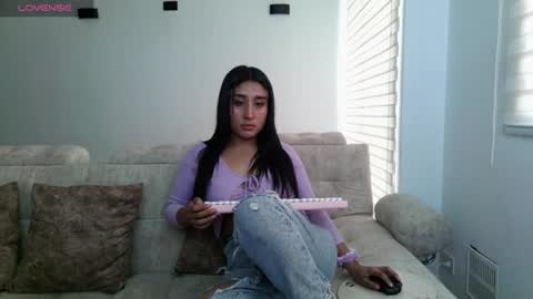 MIA AND EROS online show from July 8, 10:35 pm