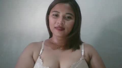 Snapshot of mia_bella04 chatting on March 11, 2:21 am mia_bella04 online show from March 11, 2:21 am