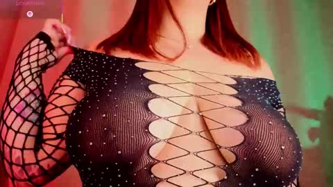 Snapshot of mia_bonneett chatting on October 3, 5:05 am online show from October 3, 5:05 am