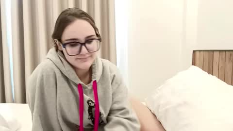 mia_boone online show from December 17, 2:29 am