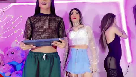 mia califa online show from June 16, 4:38 am