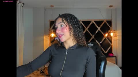 mia_cartther online show from March 15, 3:33 am