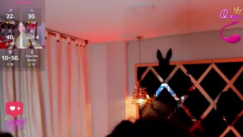 mia_cartther online show from March 6, 5:50 am