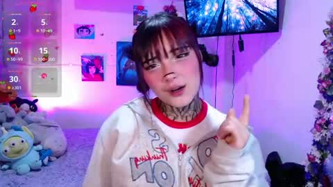 Mia online show from July 24, 7:16 am