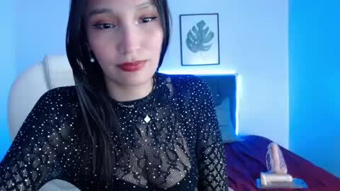 Snapshot of mia_collens_ chatting on October 4, 3:37 am MIA online show from October 4, 3:37 am