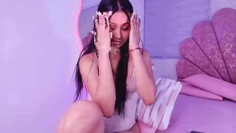 Mia  online show from July 5, 4:19 am