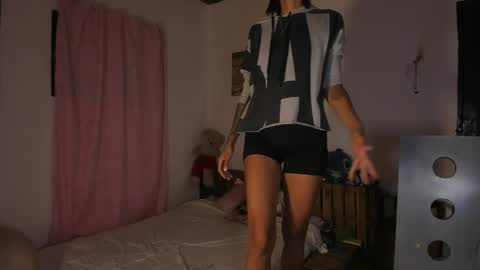 Mia Sandoval online show from April 27, 10:46 am