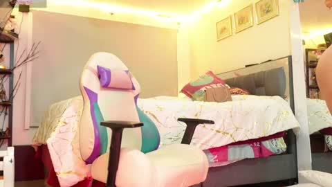 yacky online show from June 29, 5:26 am