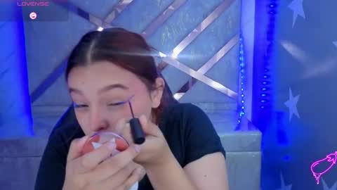 Mia online show from July 18, 1:57 pm