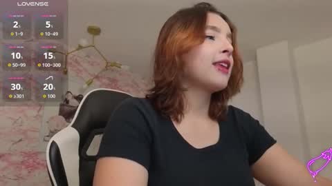 Mia online show from February 22, 1:36 pm