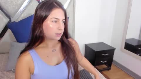Snapshot of mia_fox3 chatting on October 21, 1:38 pm mia fox online show from October 21, 1:38 pm