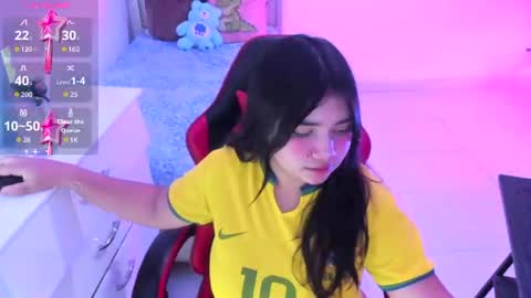 mia online show from July 8, 2:26 am