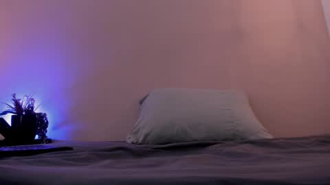  I am Mia  online show from February 10, 12:08 pm