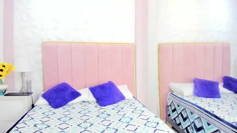 Snapshot of mia_isabella_18 chatting on October 22, 12:07 pm MIA online show from October 22, 12:07 pm