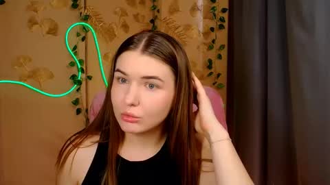 mia_lemm online show from May 20, 7:16 am