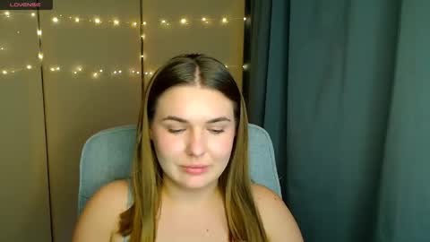 mia_lemm online show from November 28, 10:11 am
