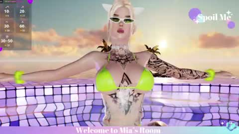 Mia online show from June 28, 5:31 pm