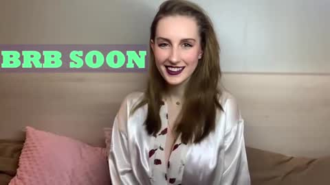 Mia online show from January 31, 6:36 pm