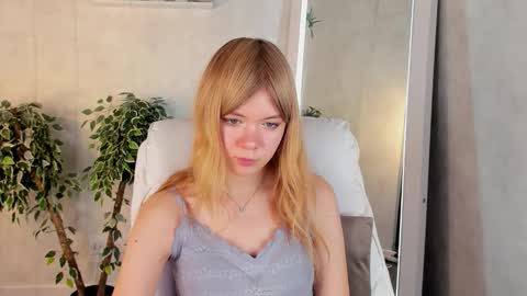Minnie online show from October 7, 10:44 am