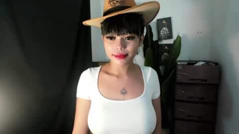 M I A online show from June 29, 10:01 am