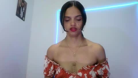 Snapshot of mia_lucy_21 chatting on September 24, 6:25 pm mia lucy 21 online show from September 24, 6:25 pm