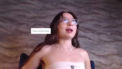 mia_luxor online show from July 21, 11:45 am
