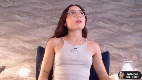 mia_luxor online show from June 27, 12:22 pm