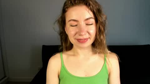 Mia online show from July 2, 6:29 am