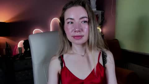 Snapshot of mia_luxx92 chatting on September 20, 7:00 am Mia online show from September 20, 7:00 am