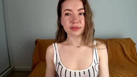 Mia online show from June 7, 7:13 am