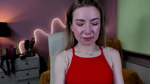 Snapshot of mia_luxx92 chatting on September 13, 7:44 am Mia online show from September 13, 7:44 am