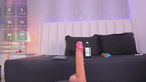    online show from May 6, 9:32 pm