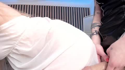 Snapshot of mia_meows chatting on February 1, 1:09 pm Mia here Appreciate your support online show from February 1, 1:09 pm
