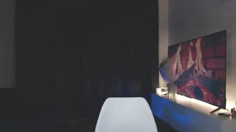 Mia online show from July 11, 3:37 pm