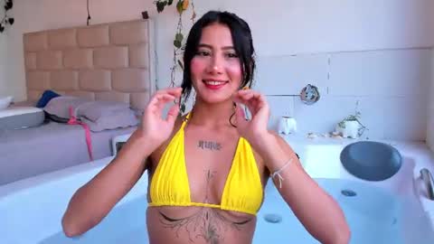 mia_miel69 online show from June 20, 5:08 pm