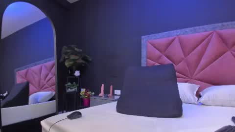 MIA  online show from July 30, 7:36 pm