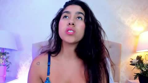 mia montess online show from April 29, 5:40 pm