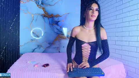 Mia online show from September 11, 2:57 am