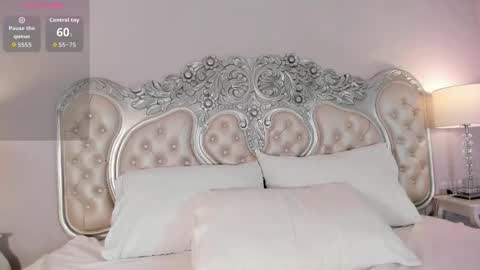 Mia online show from March 15, 5:34 am