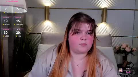 Sweet Mia online show from June 25, 6:46 pm