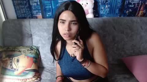 Mia  online show from May 6, 4:24 pm