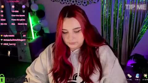 Mia online show from July 17, 1:40 am
