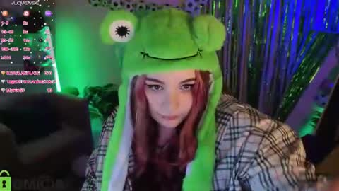 Mia online show from June 13, 2:55 am