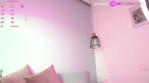 Mia Reeves online show from June 22, 6:59 pm