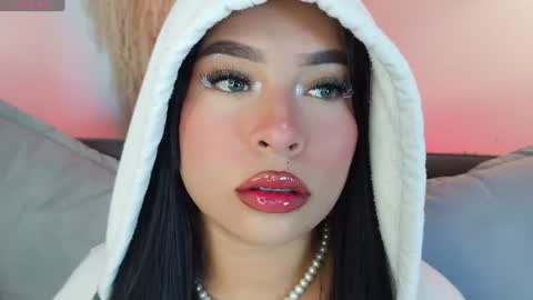Mia online show from July 28, 12:19 am