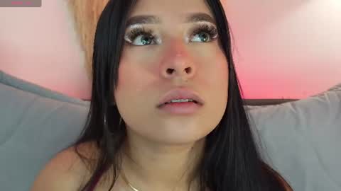 Mia online show from July 25, 11:57 pm