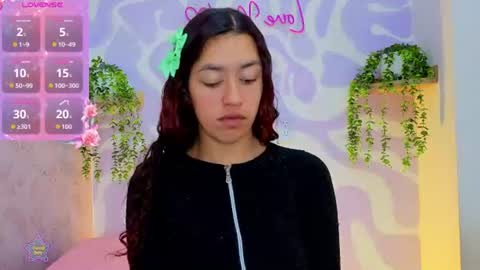 Mia . online show from July 1, 1:42 pm