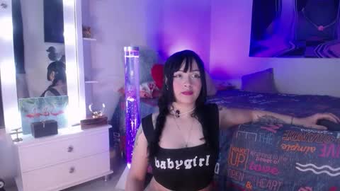 Mia  online show from January 16, 3:59 am